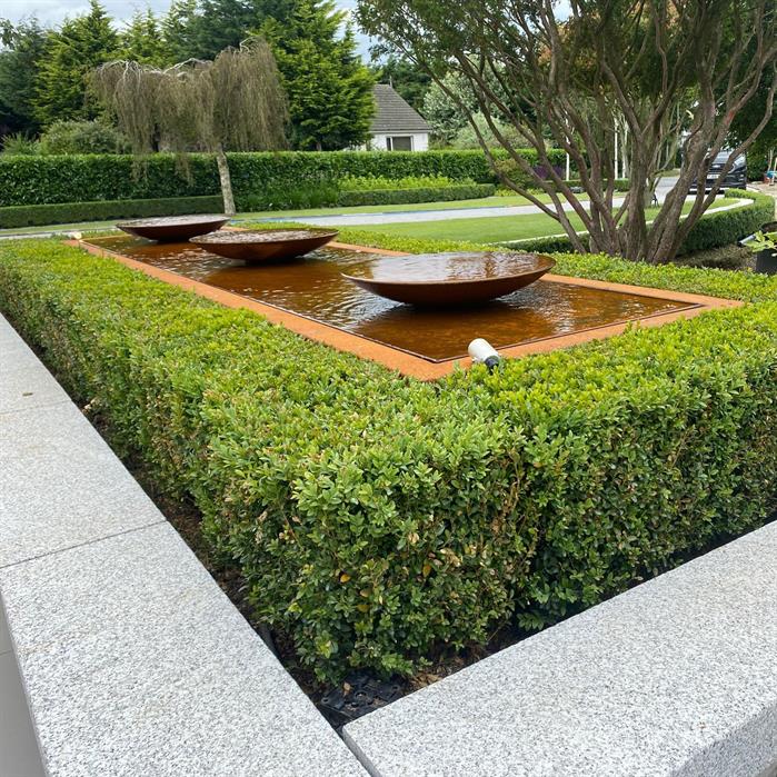 watertafel met schalen corten