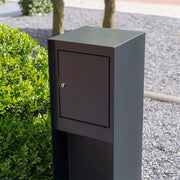 Achterzijde aluminium brievenbus Flyn