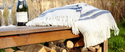 sfeer houtopslag met zitting