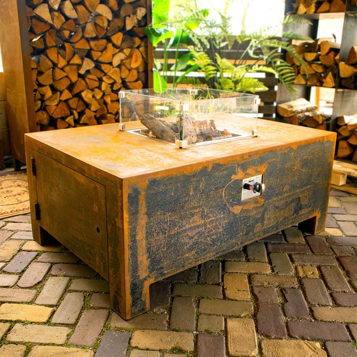 Design-Feuertisch BRANN aus Cortenstahl | 80 x 80 x 50 cm
