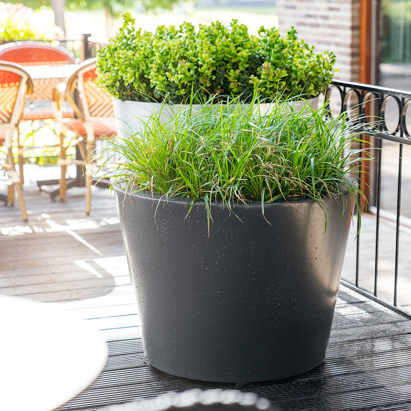 CONIC conische aluminium plantenbak 60x60 cm met bodem