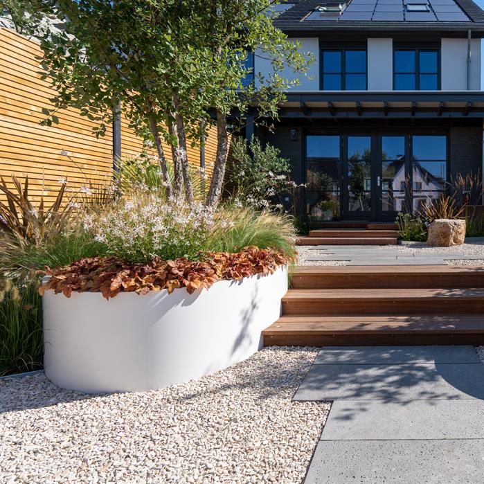 Adezz Aluminium planter Ellipse