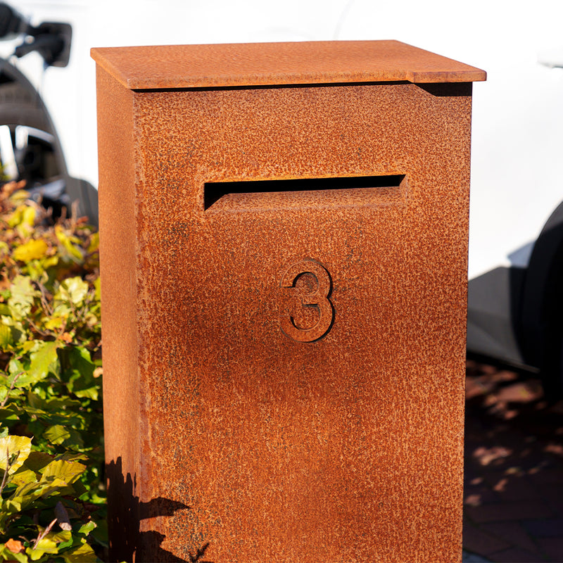 Cortenstaal pakketbrievenbus CASE 50 x 40 x 120 cm