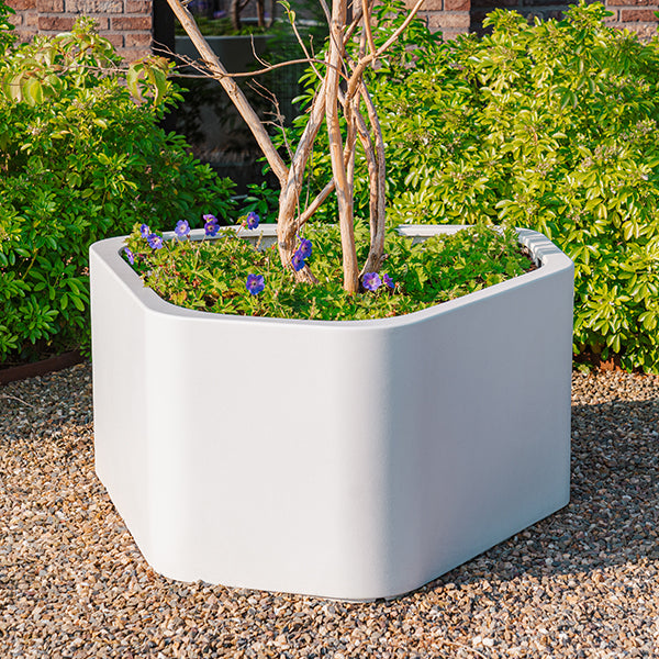 SHAPE polyester plantenbak – 130 × 126 × 60 cm