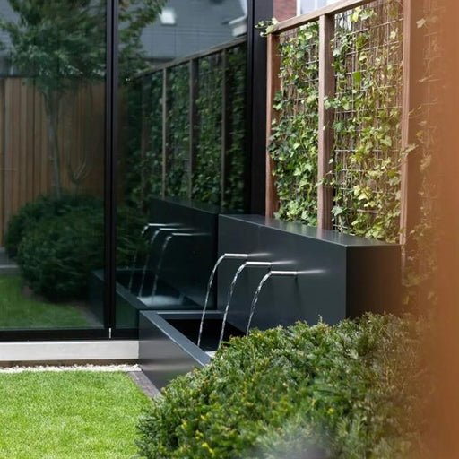 Sfeer aluminium vijver met 3 uitlopen